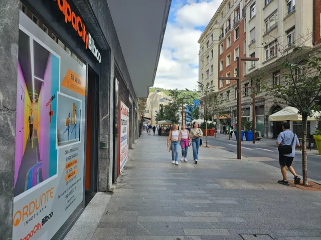 TRASTEROS A LA VENTA EN EL CENTRO DE BILBAO — 20