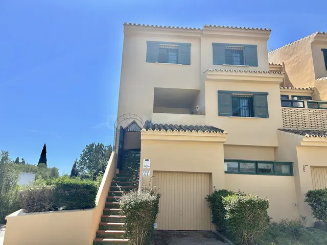 Dúplex 4 habitaciones 229m² en venta - Sotogrande Costa - foto 2
