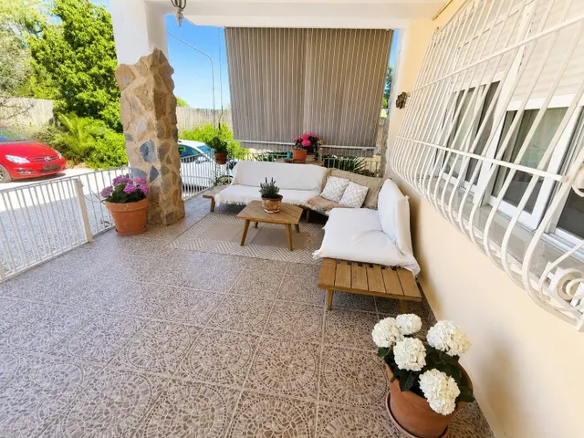 Chalet urbano en san vicente del raspeig – 1.500 m2 de parcela, piscina y zona de barbacoa — 6