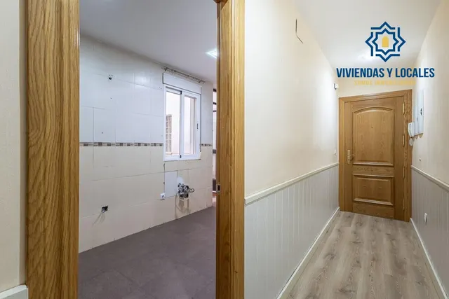 Piso con garaje, trastero y excelente ubicación en Huétor Vega — 16