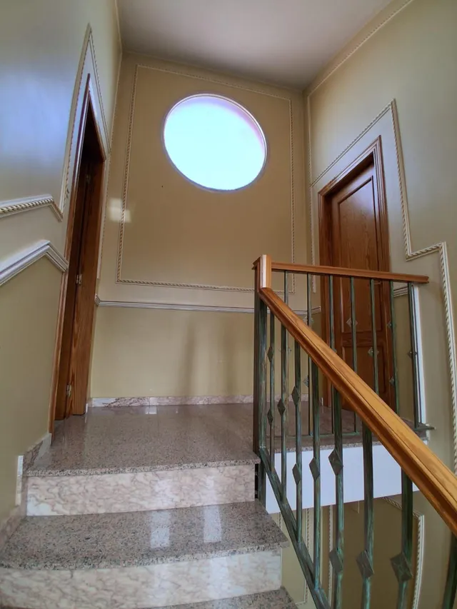 Amplia vivienda con gran garaje, patio y excelente luminosidad — 35
