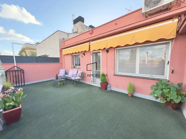 Encantadora casa familiar con dos viviendas y espacio exteri