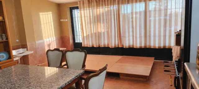 Amplio chalet con piscina y vivienda auxiliar en parcela de 1.665 m2 en la gorgoja — 7