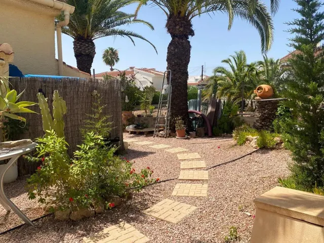 Chalet independiente de planta única con piscina privada, placas solares y vistas al mar en Rojales / Vega Baja — 6