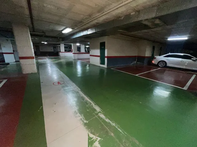 Garaje 28m² en venta - Camino de Suárez — 12