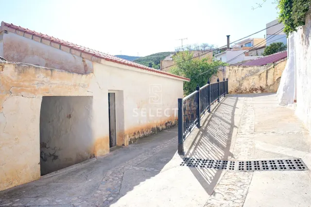 CASA CON ENCANTO PARA REFORMAR EN LÚJAR (GRANADA) - foto 4