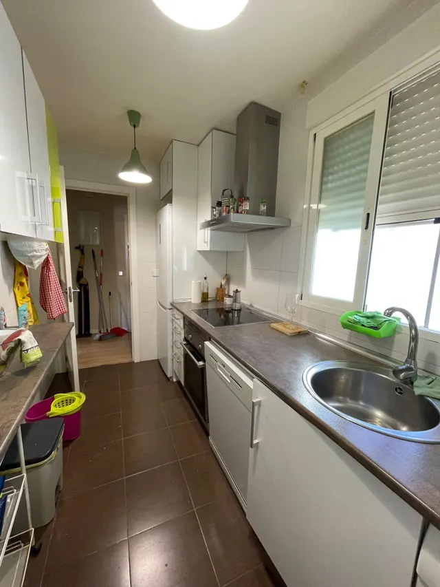 Piso amueblado con terraza y aire acondicionado en Parque Vosa, Móstoles — 7