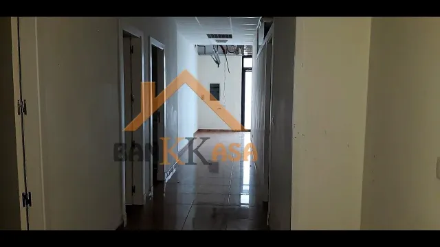 SE VENDE O SE ALQUILA LOCAL COMERCIAL EN ALMERÍA ZONA CENTRO — 4