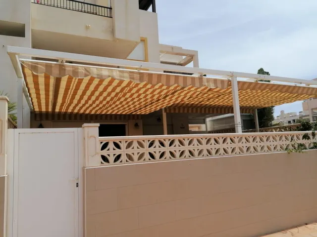 SE ALQUILA PISO  DE 2 habitaciones EN ZONA TOYO — 23