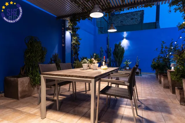 Exclusiva casa en calle Alacuás: espacio, diseño y máximo confort — 14