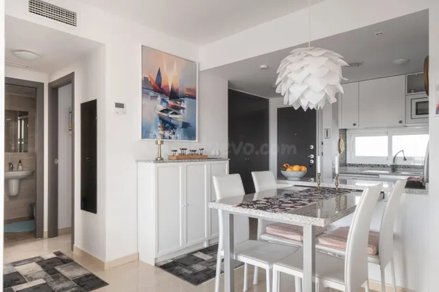 Ático Elegante con Excepcional Terraza Privada en la Azotea  - foto 4