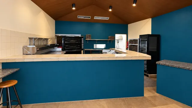 Pizzería para llevar en traspaso en Valencia | equipada | 49.000 € — 9