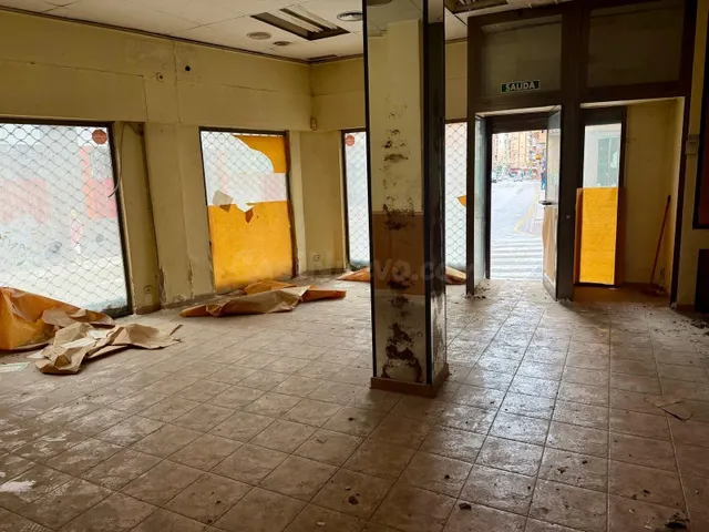 SE ALQUILA O SE VENDE LOCAL COMERCIAL EN MOLINA — 4