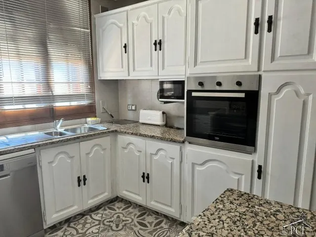 Casa de pueblo en el pueblo ampordanés de Torroella de Montgrí — 10