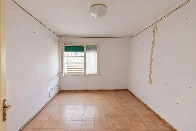 Amplio Piso en el Centro de Reus - Oportunidad para Reformar a Tu Gusto — 6