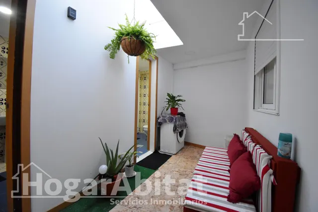 ¡CENTRO DE GANDIA! BAJO MUY AMPLIO CON TERRAZA Y TRASTERO — 36