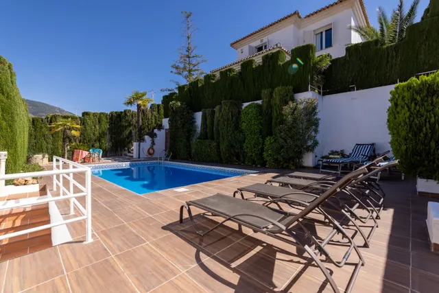 ✨ Espectacular chalet con piscina y vistas impresionantes — 29