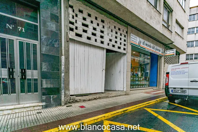Local Comercial muy bien situado — 6