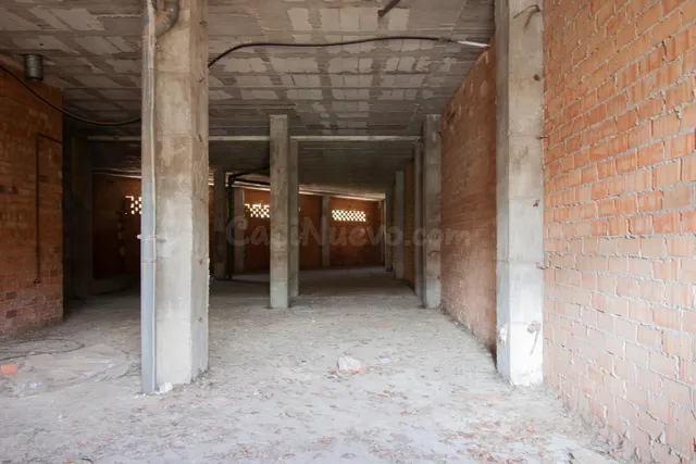 LOCAL COMERCIAL MUY BIEN UBICADO, JUNTO AL PALACIO DE CONGRE - foto 4
