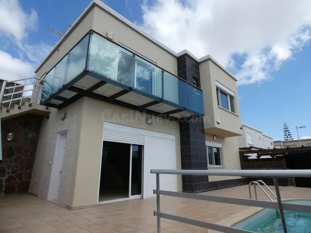Villa de Lujo en San Bartolome de Tirajana zona San Agustín- - foto 2