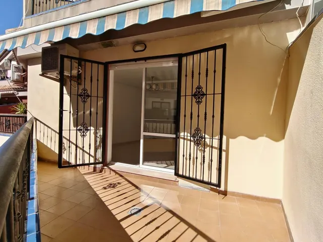 ADOSADO CON PISCINA EN AGUAS NUEVAS — 34