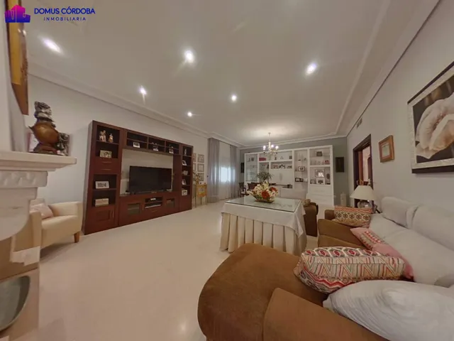 ESTUPENDO Y AMPLIO CHALET EN ALDEA QUINTANA — 42
