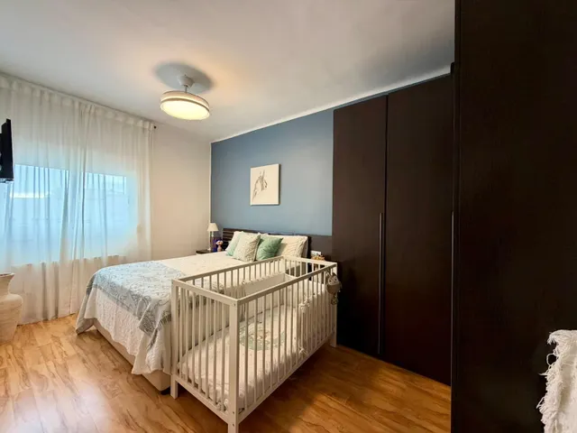 4 habitaciones. Mil posibilidades. Una sola oportunidad junto a Avenida Concordia. — 9