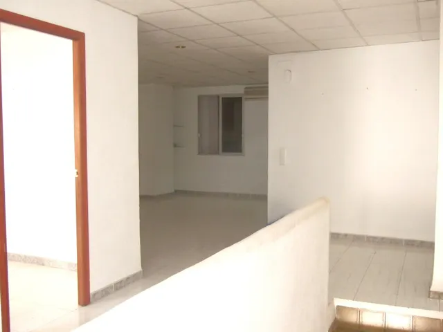 VENTA DE VIVIENDA EN PLANTA BAJA Y PISO - foto 2