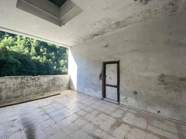 Se vende local en Cerredo, Degaña (Asturias) — 6