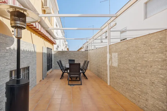 Exclusiva vivienda de esquina con diseño, eficiencia y máximo confort. — 11