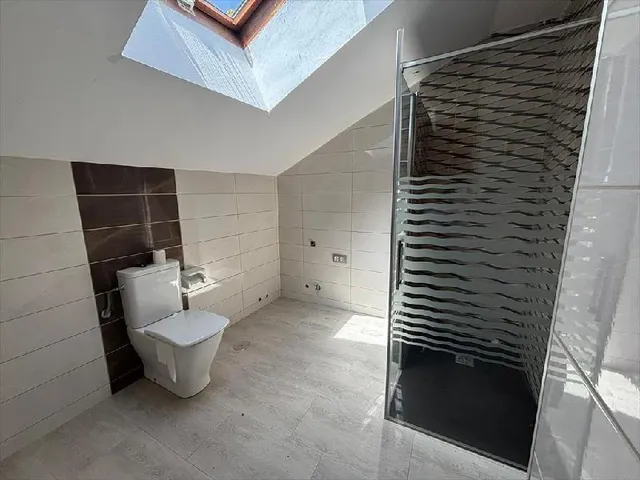 PISO TIPO DUPLEX EN VALENCIA DE DON JUAN — 11