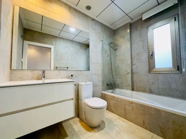 Villa 5 habitaciones 221m² en venta - Montezenia — 33