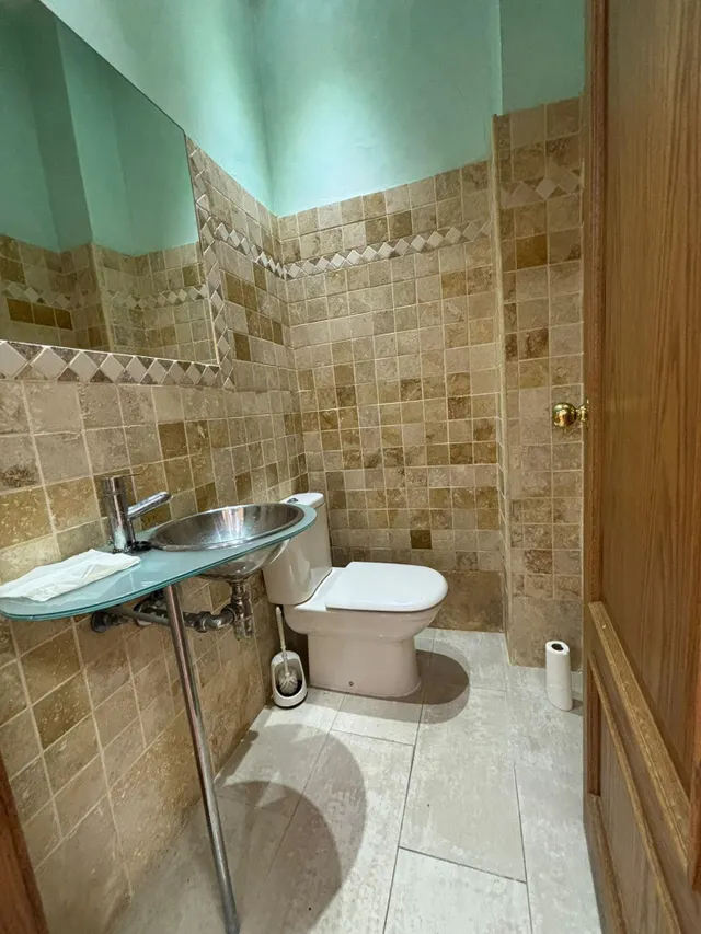 LOCAL COMERCIAL DE 300 m2 – ALQUILER CON OPCIÓN DE COMPRA — 9