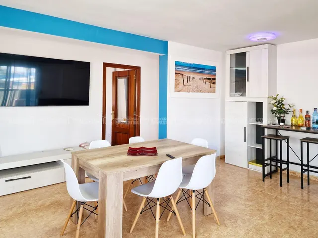 Piso en Venta con Vistas al Mar en Playa Levante, Benidorm — 2