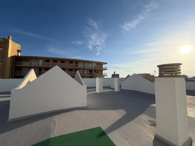 Apartamento exclusivo a 10 metros de la playa del cura ☀️ ¡reformado a estrenar con vistas al mar! — 29