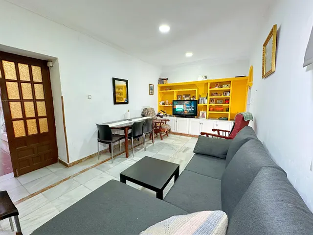 Se vende piso bajo para rehabilitar en el corazón del Puerto - foto 2