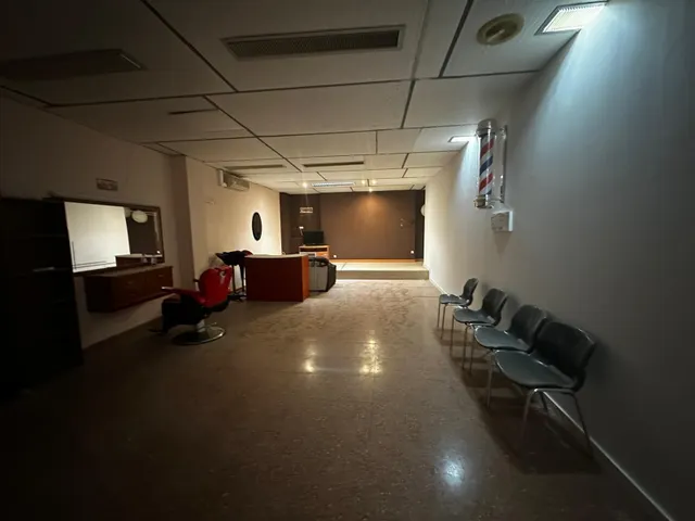 Local comercial en Elda 200 m2 — 3