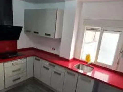 Centro San Gil, junto a la Muralla Excelente vivienda de 3 h