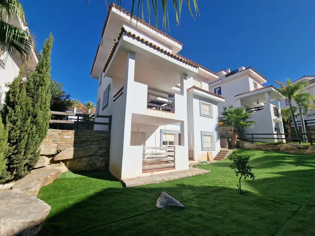 Chalet 5 habitaciones 300m² en venta - Costa del Sol — 10