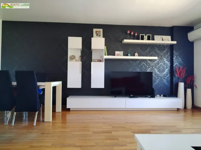 Casa unifamiliar en Mollerussa con gran jardín privado. — 11
