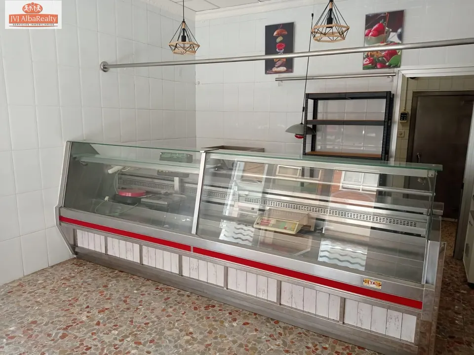 LOCAL EN VENTA ZONA ENSANCHE