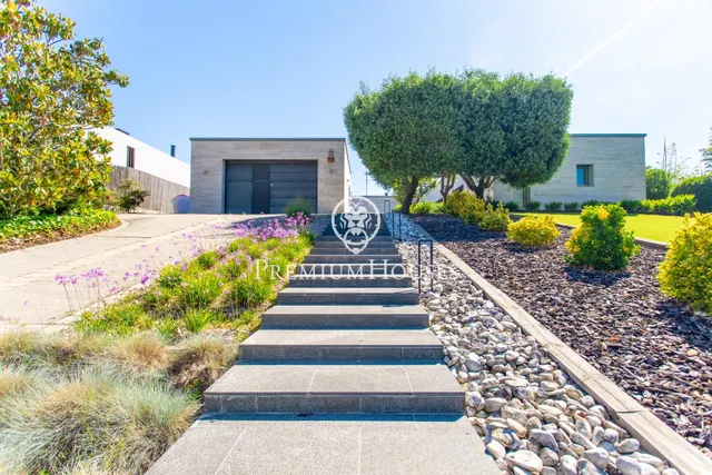 Casa en venta de una sola planta!!! Tranquilidad y diseño con vistas espectaculares al Golf — 41