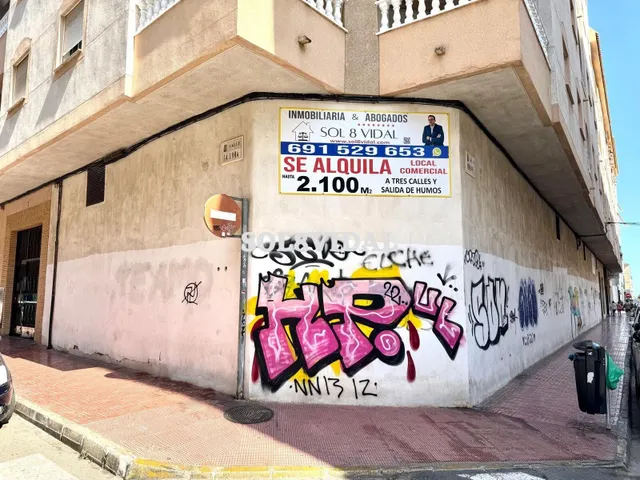 El local MÁS GRANDE del centro de Torrevieja — 10