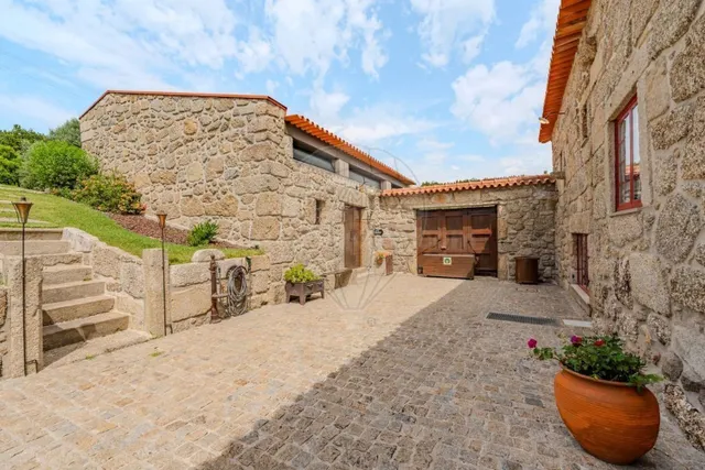 Chalet 9 habitaciones 820m² en venta - Sequeade e Bastuço - foto 3