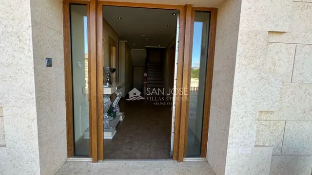 VENTA DE ESPECTACULAR CHALET DE LUJO EN ASPE, ZONA CARRETERA DE HONDON — 38