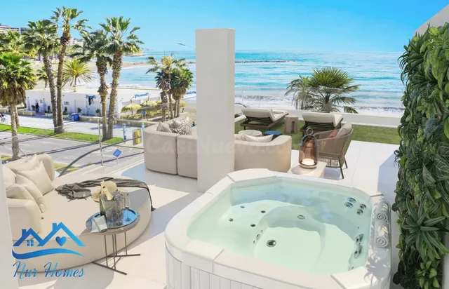 ÁTICO Y TRIPLEX DE LUJO EN 1ª LÍNEA DE PLAYA EN MÁLAGA CAPIT