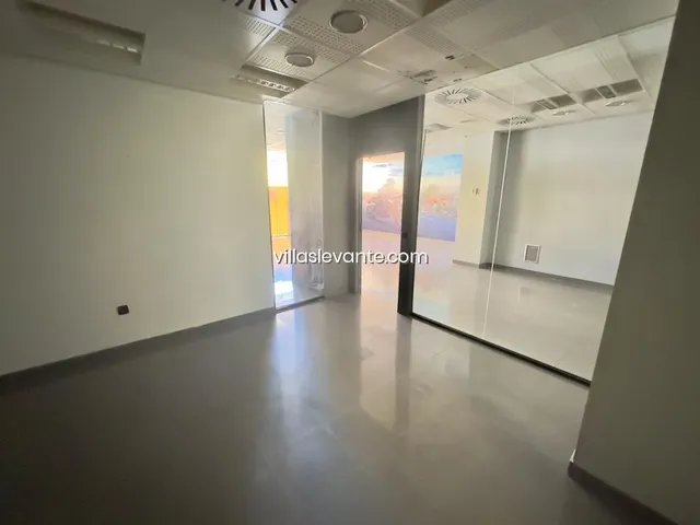 LOCAL COMERCIAL REFORMADO ALQUILER — 14