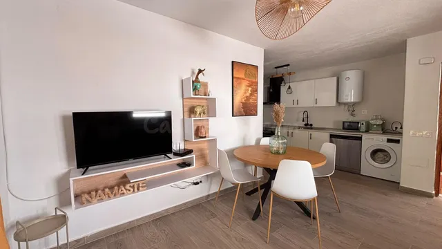 Apartamento de dos dormitorios, con garaje en el Alamillo - foto 2