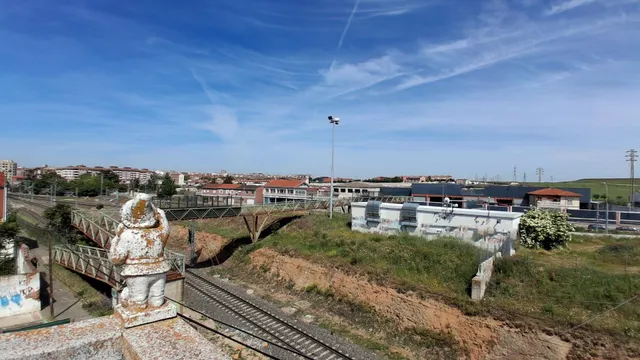 Urbis te ofrece una casa en venta en Puente Ladrillo-Toreses, Salamanca. — 40