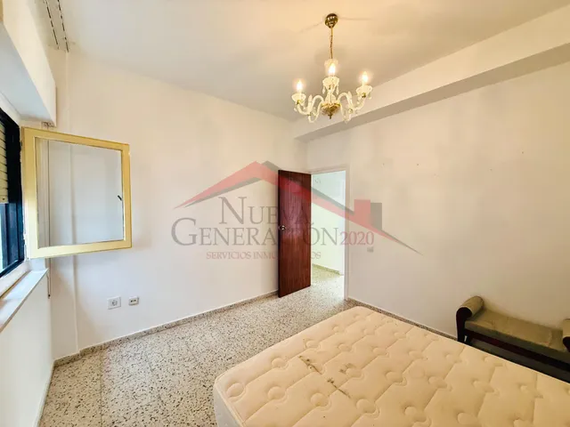 PISO AMPLIO Y LUMINOSO — 26
